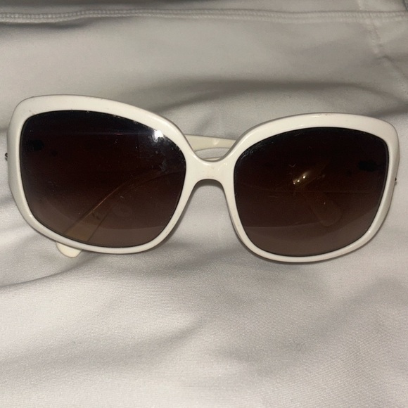 Coach Accessories - Coach Heart Studded Vintage Rare Chic White Sunglasses